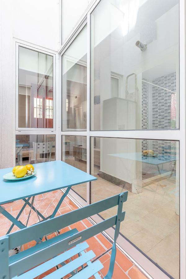 Pasaje De Amores Der - Descanso En Casa Y Vida Cultural Y Monumentos 4 Px Séville Extérieur photo